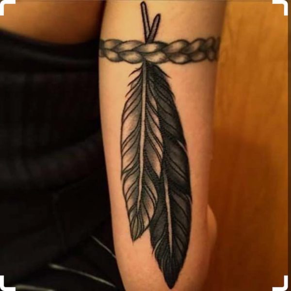 Striking Armband Tattoos That You Would Love To Get Next