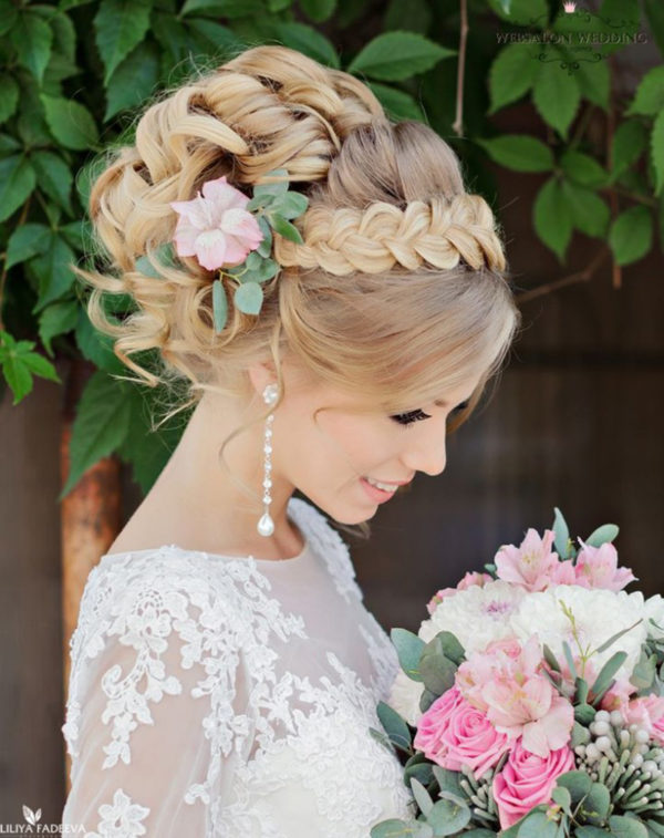 Relaxed Bridal Hairstyles That Are Perfect For Spring And Summer Weddings