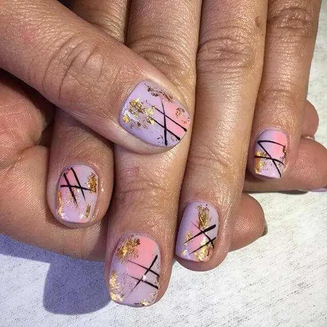 Pretty Foil Manicure Ideas That Are Super Easy To Make