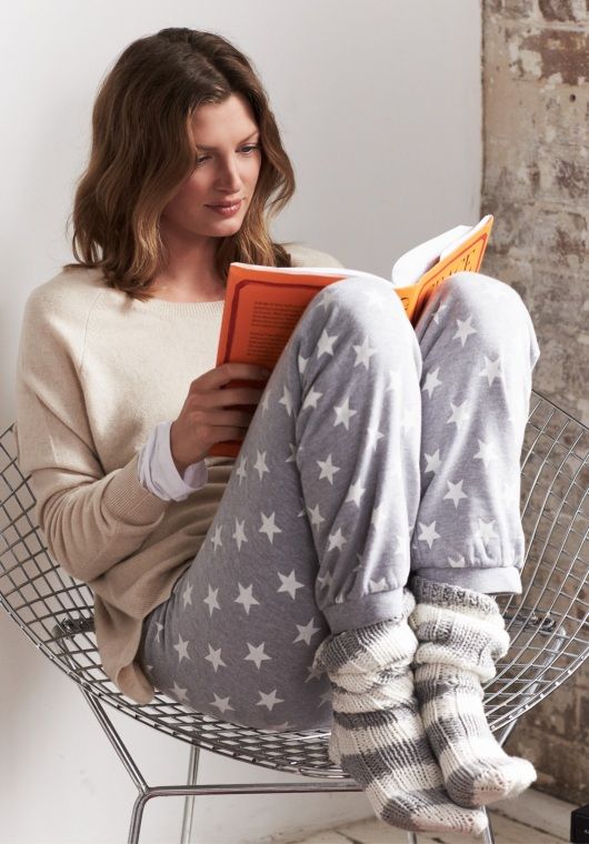 Comfy Home Outfit Ideas That Will Make The Coronavirus Quarantine More Enjoyable