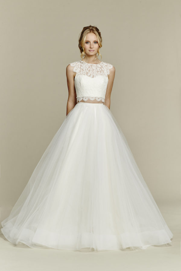 Gorgeous Two Pieces Wedding Dresses That Will Help You Get A Unique Bridal Look