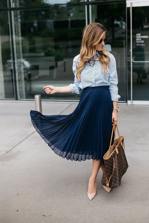 Stylish Business Casual Outfits That Are Perfect For This Spring