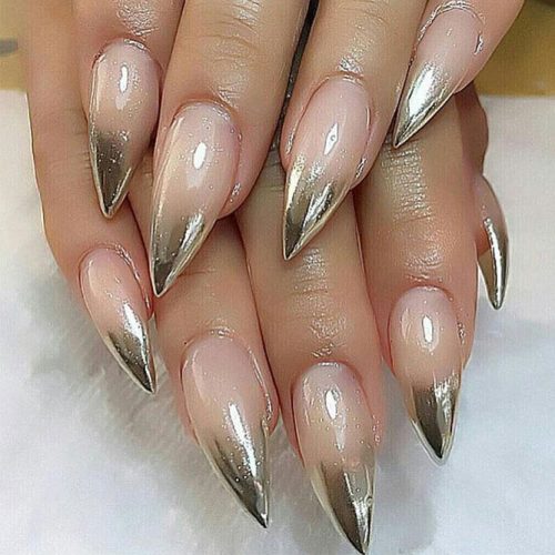 Impressive Metallic Nails That Will Make You Look Glamorous