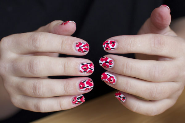 Beautiful Poppy Nails That Will Amaze You