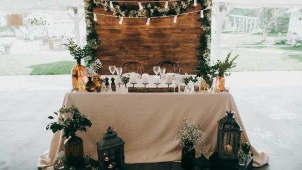 Rustic Wedding Decorations That Will Make You Feel The Vintage Vibe