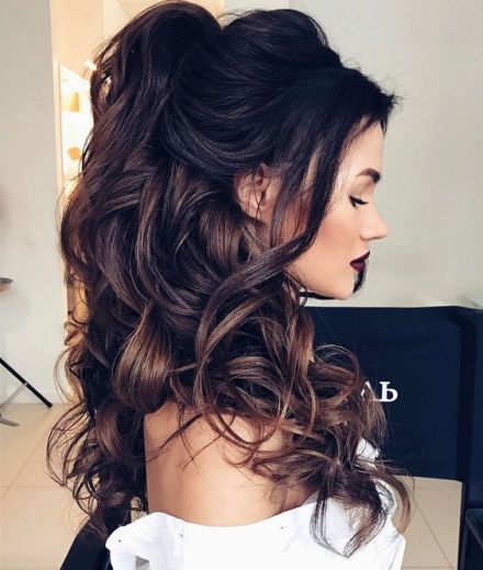 Half Up Half Down Hairstyles That Are Really Charming And Romantic