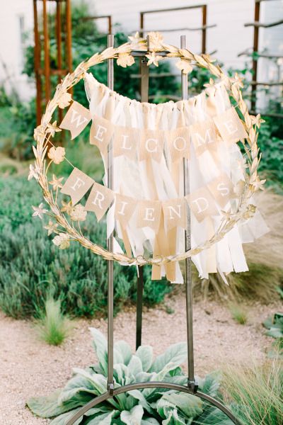 Cool Hula Hoop Wedding Decorations That Will Blow Your Mind