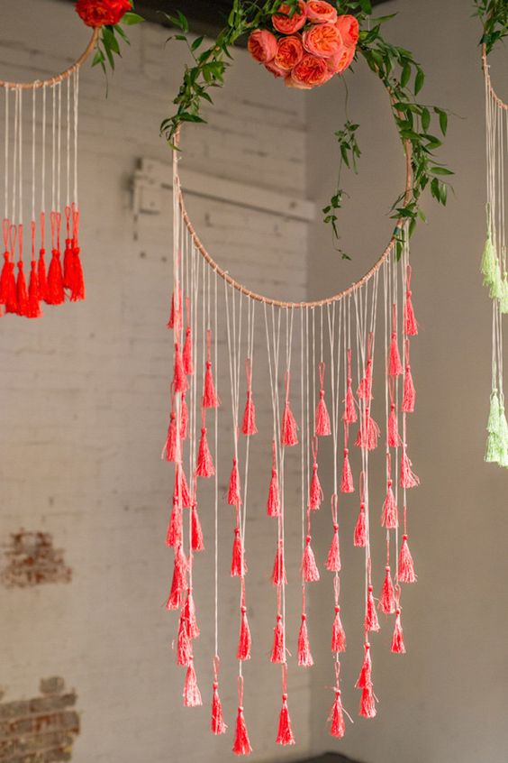 Cool Hula Hoop Wedding Decorations That Will Blow Your Mind