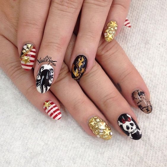 Amazing Nautical Nails Designs That Scream Summer