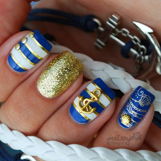 Amazing Nautical Nails Designs That Scream Summer