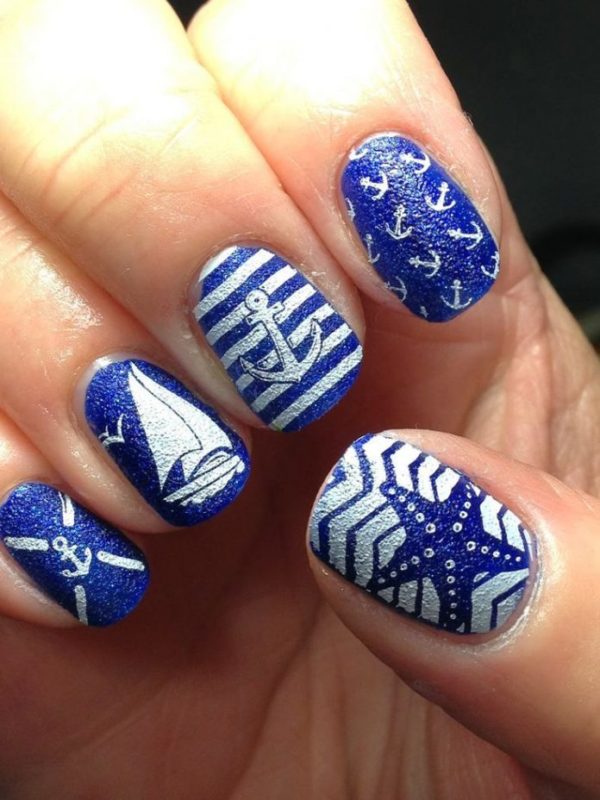 Amazing Nautical Nails Designs That Scream Summer