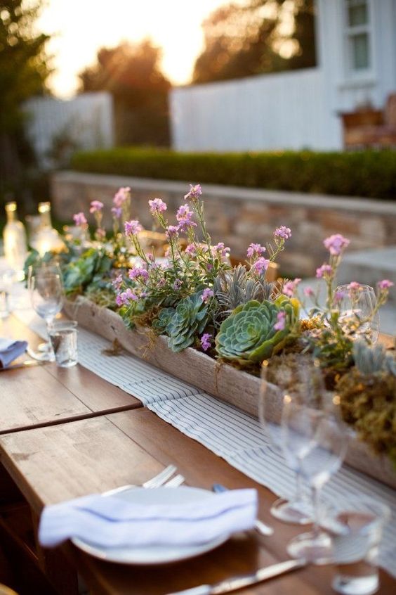 Lovely Summer Table Centerpieces That Will Charm You