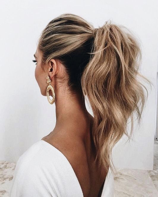 Chic Wedding Guest Hairstyles That Will Turn Heads