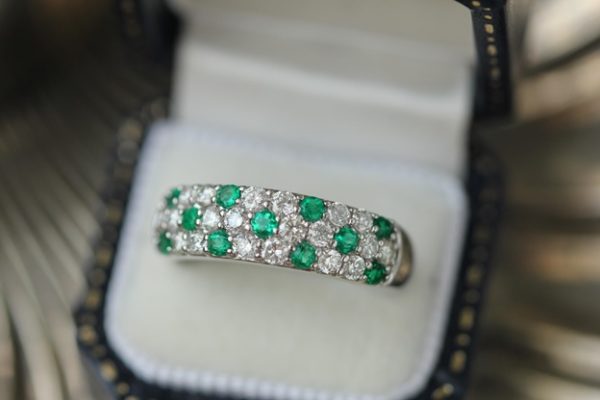 What to look for when buying an engagement ring