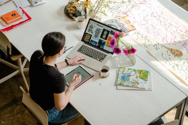 5 Best Side Hustle Ideas to Do From Home