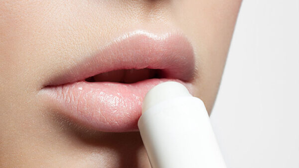 Helping Tips For The Best Lips Care During The Cold Winter