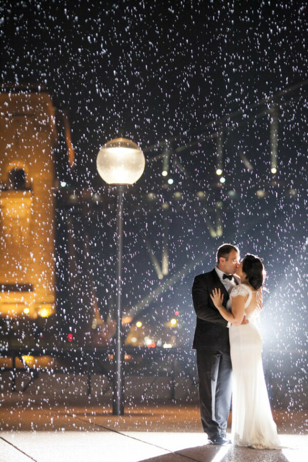 Stunning Winter Wedding Photos Ideas To Capture Your Magical Moment