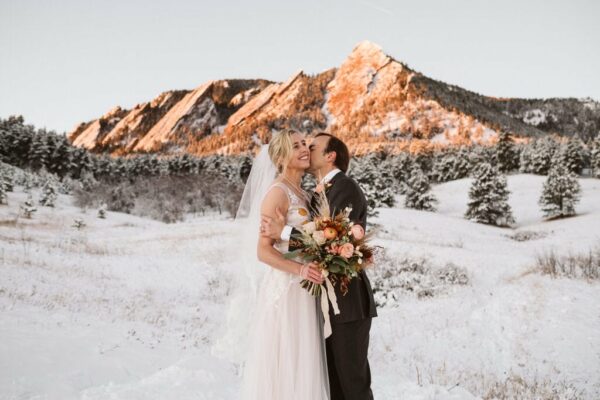 Stunning Winter Wedding Photos Ideas To Capture Your Magical Moment