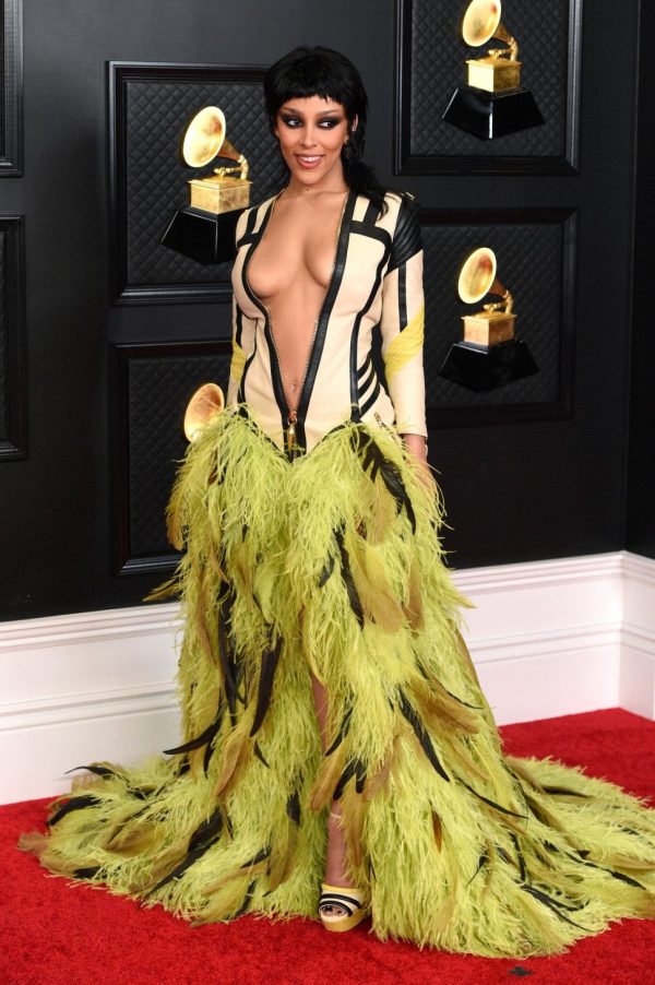 The Best Outfits At The Grammys 2021