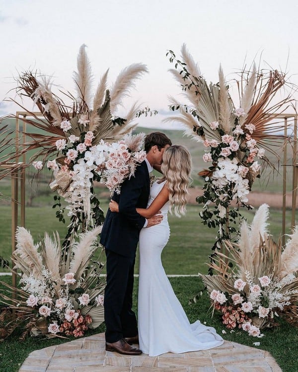 Stunning Outdoor Wedding Party Ideas