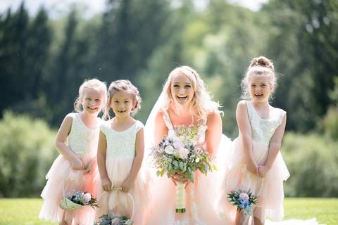 What Should Children Wear For A Wedding?