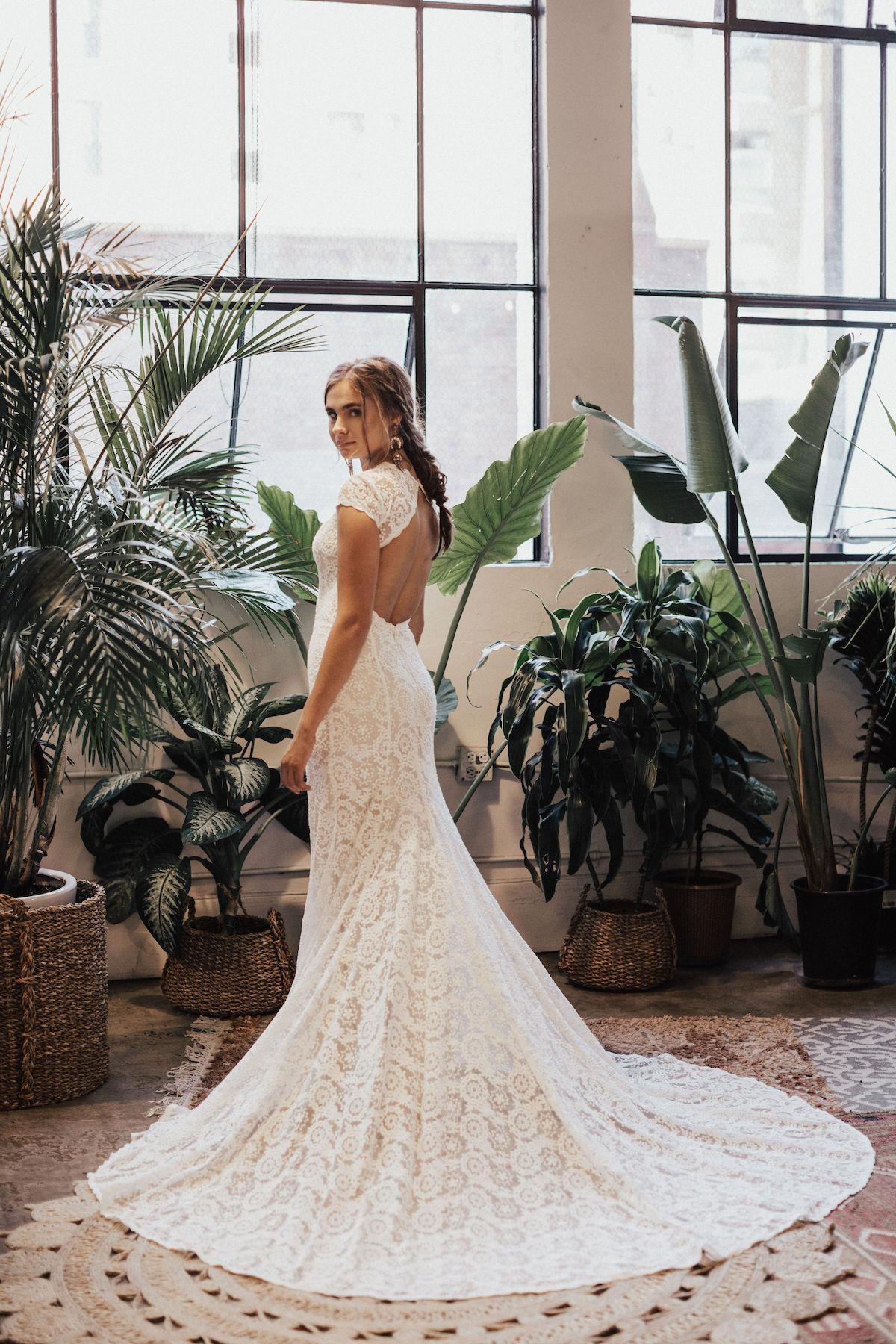 Simple Elegant Wedding Dresses That Make You Look Pretty on Your Wedding Day