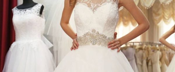 How to Choose the Right Undergarments for Your Wedding Dress